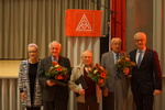 Hans-Jürgen Urban und Tanja Silvana Grzesch mit den 70jährigen Jubilaren.